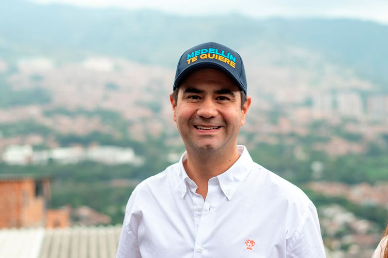 “El fútbol me ayudó a formar mi personalidad, a relacionarme bien con la gente y me enseñó a ser líder”: Simón Molina
