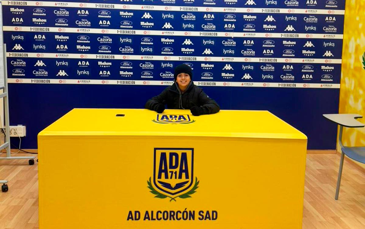 Juan Antonio Gnecco, el arquero samario de 9 años que llegó al fútbol español