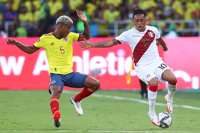 Colombia perdió ante Perú y se aleja del Mundial